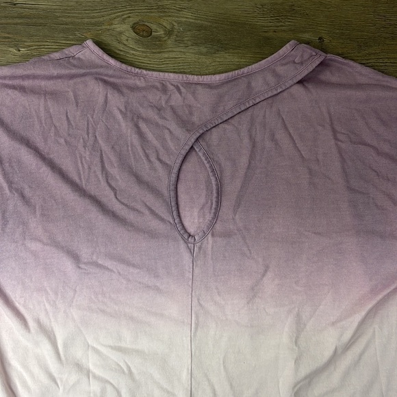 J. Jill Fit Lilac Ombre Fit Back Keyhole Short Sleeve Tee, size XL - Picture 9 of 9